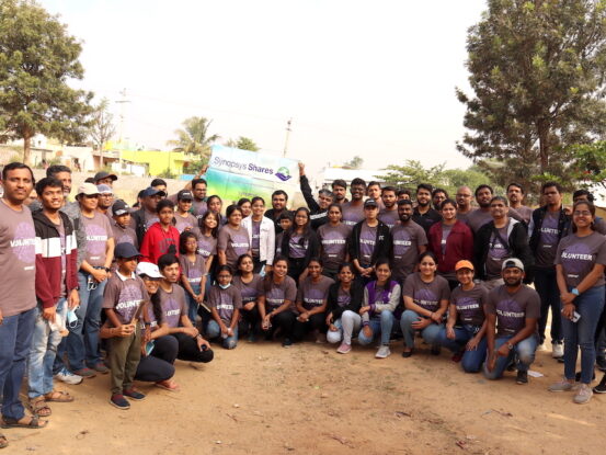 Group photo of Synopsys India (Bangalore) Volunteers on Volunteer Day